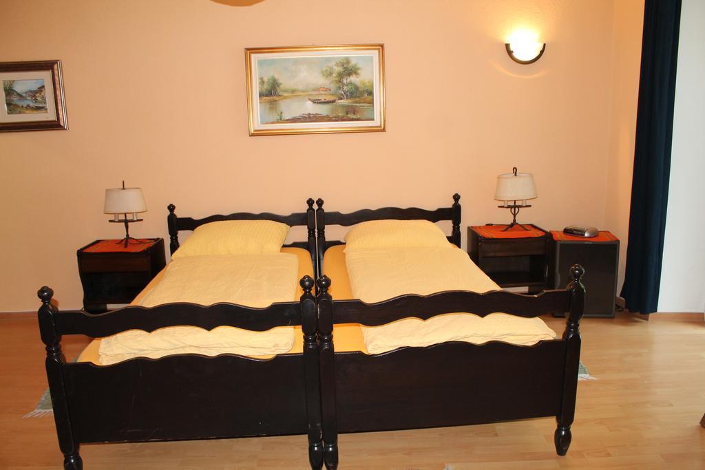 Osteria Battello Hotel Caslano Exterior photo